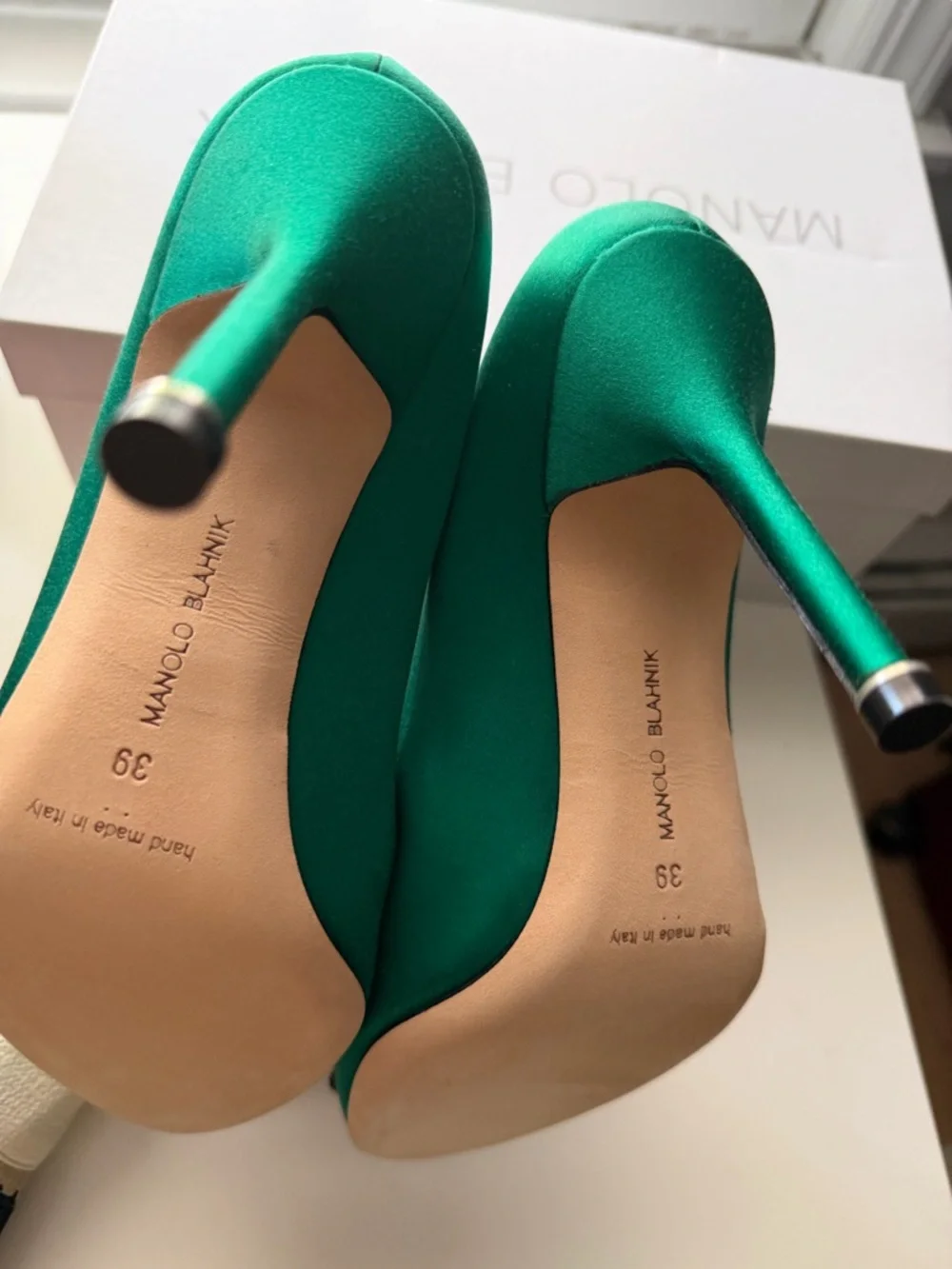 Manolo Blahnik Emerald Green Satin Hangisi Crystal Buckle Pumps - Picture 7 of 10